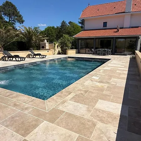 Feriehus Domaine D'once