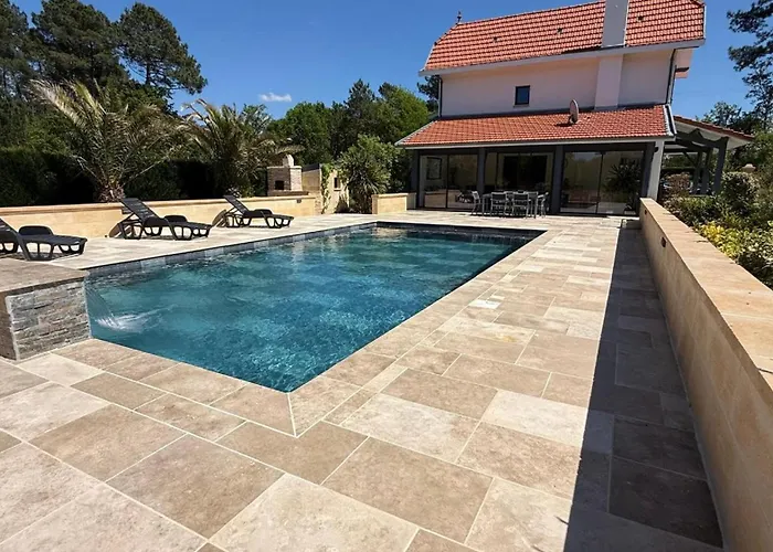 Feriehus Domaine D'once